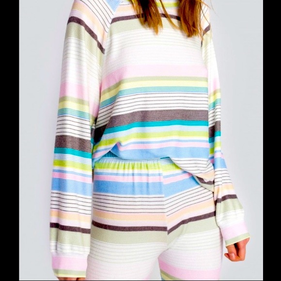 Wildfox Beach Towel Stripe Sommers Sweater And Sweat Pants - Picture 2 of 4